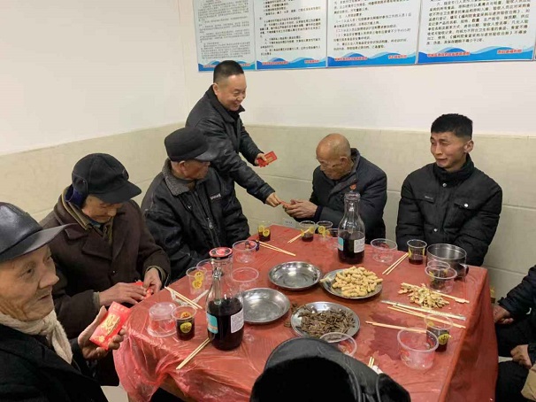 2019讓愛依舊,湖北昌利領(lǐng)導前往福利院慰問 2019讓愛依舊,湖北昌利領(lǐng)導前往福利院慰問